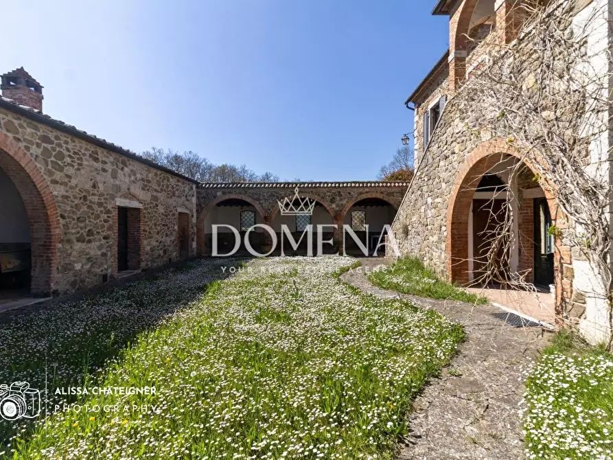 Immagine 4 di Casa colonica in vendita  a Rapolano Terme