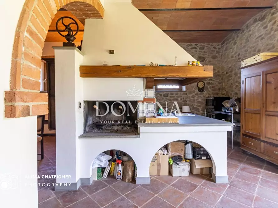 Immagine 9 di Casa colonica in vendita  a Rapolano Terme