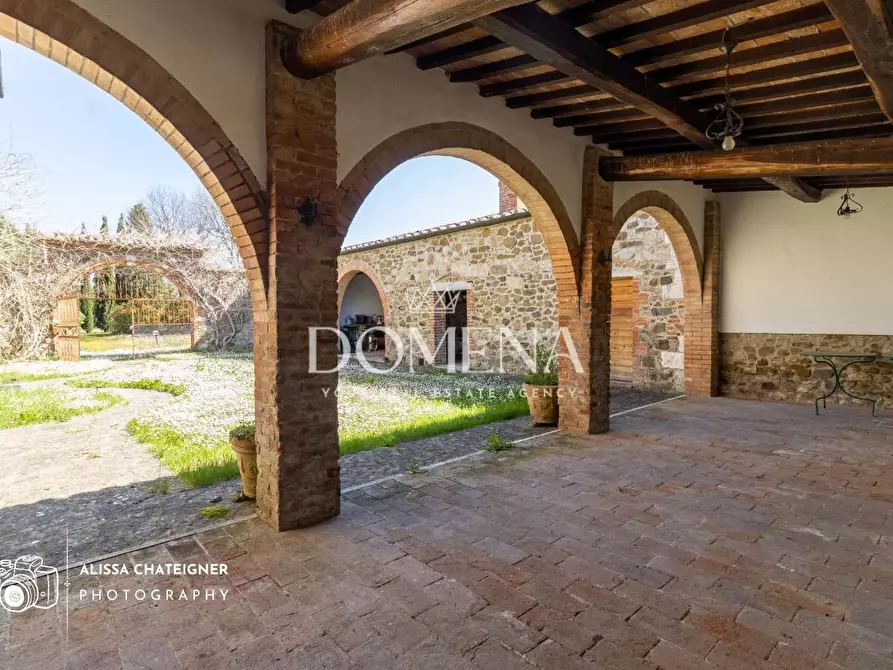 Immagine 34 di Casa colonica in vendita  a Rapolano Terme