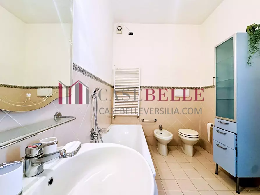 Immagine 14 di Casa semindipendente in affitto  a Pietrasanta