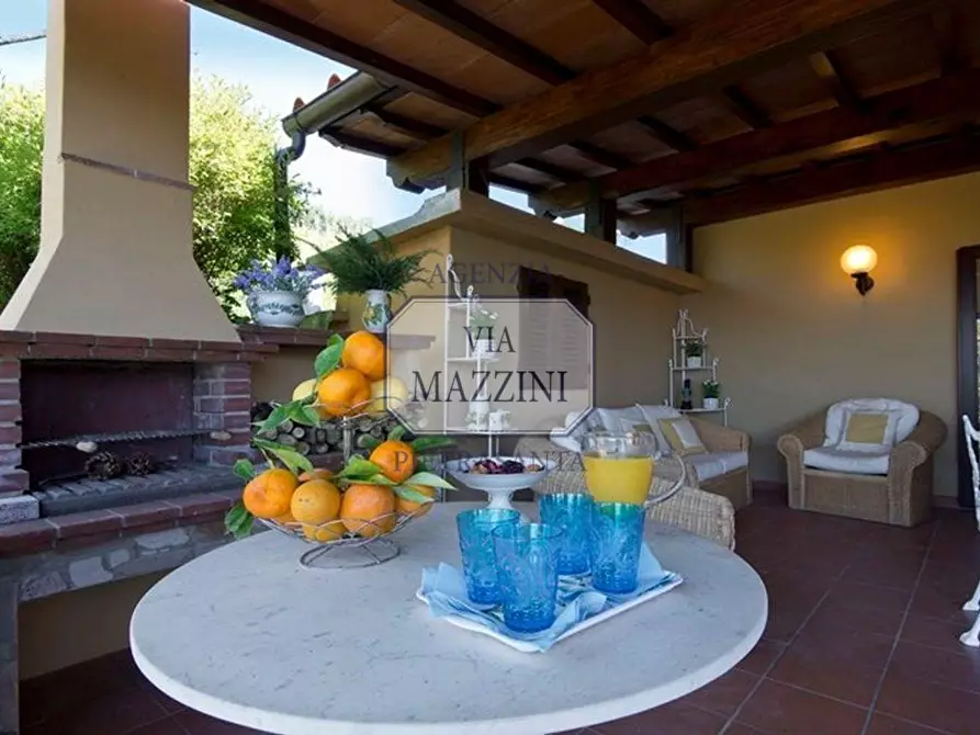 Immagine 15 di Villa in vendita  a Massarosa
