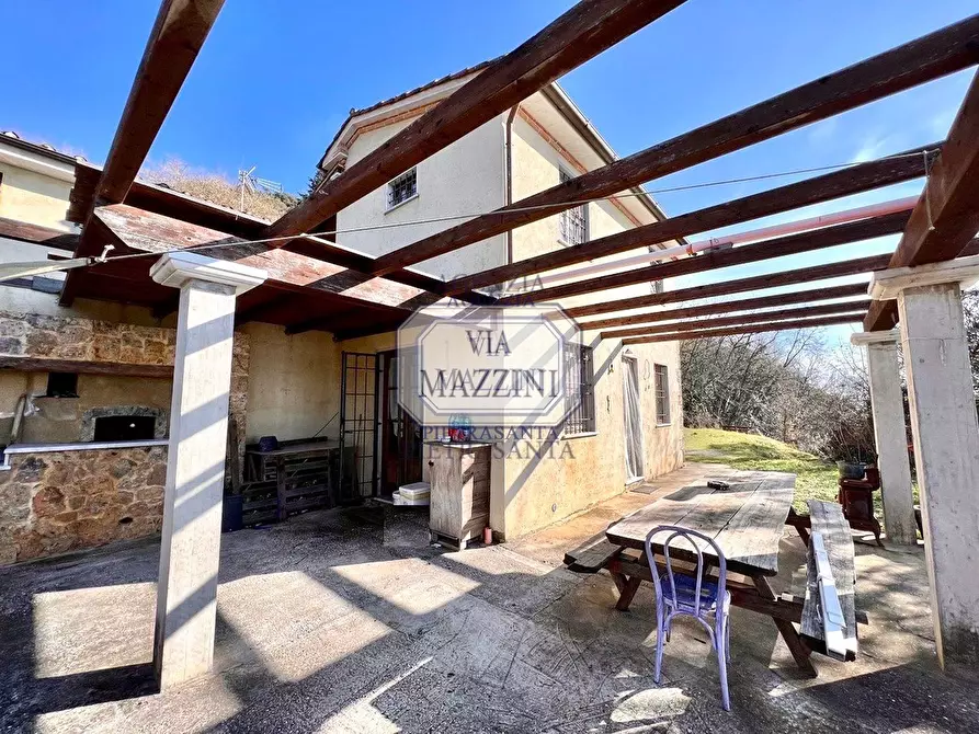Immagine 7 di Casa colonica in vendita  a Pietrasanta