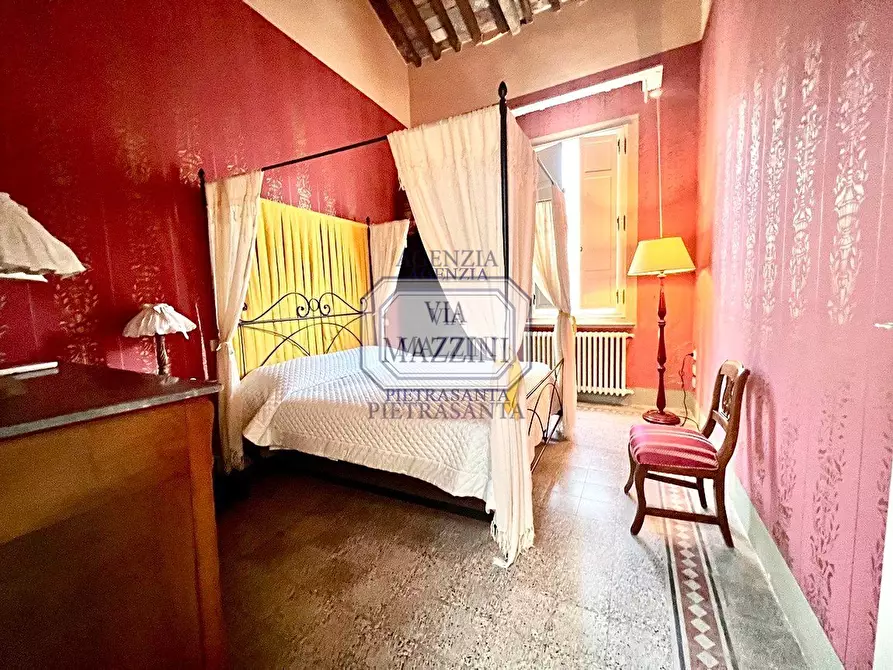 Immagine 9 di Appartamento in vendita  a Pietrasanta