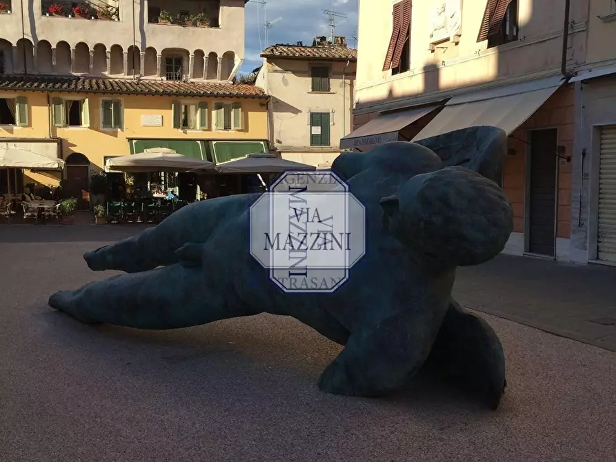 Immagine 32 di Appartamento in vendita  a Pietrasanta