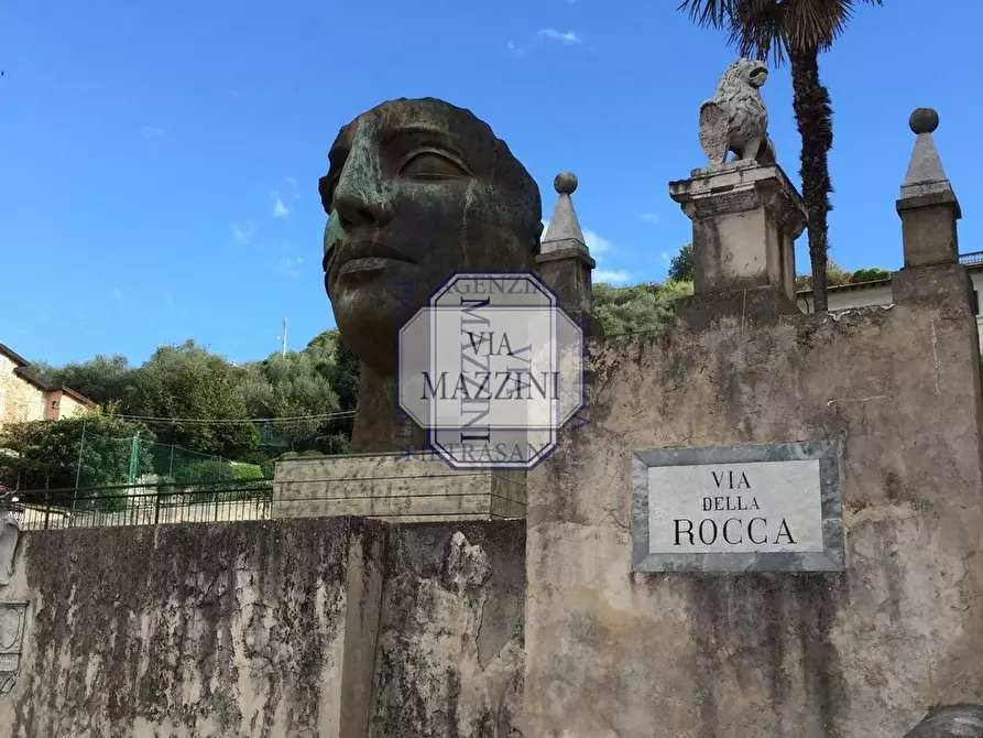 Immagine 29 di Appartamento in vendita  a Pietrasanta