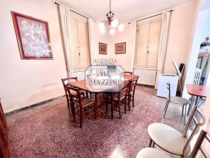 Immagine 15 di Villa in vendita  a Pietrasanta