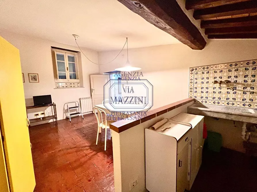 Immagine 8 di Appartamento in vendita  a Pietrasanta