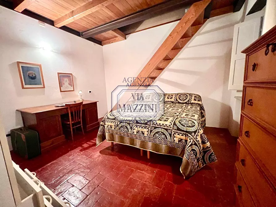 Immagine 10 di Appartamento in vendita  a Pietrasanta