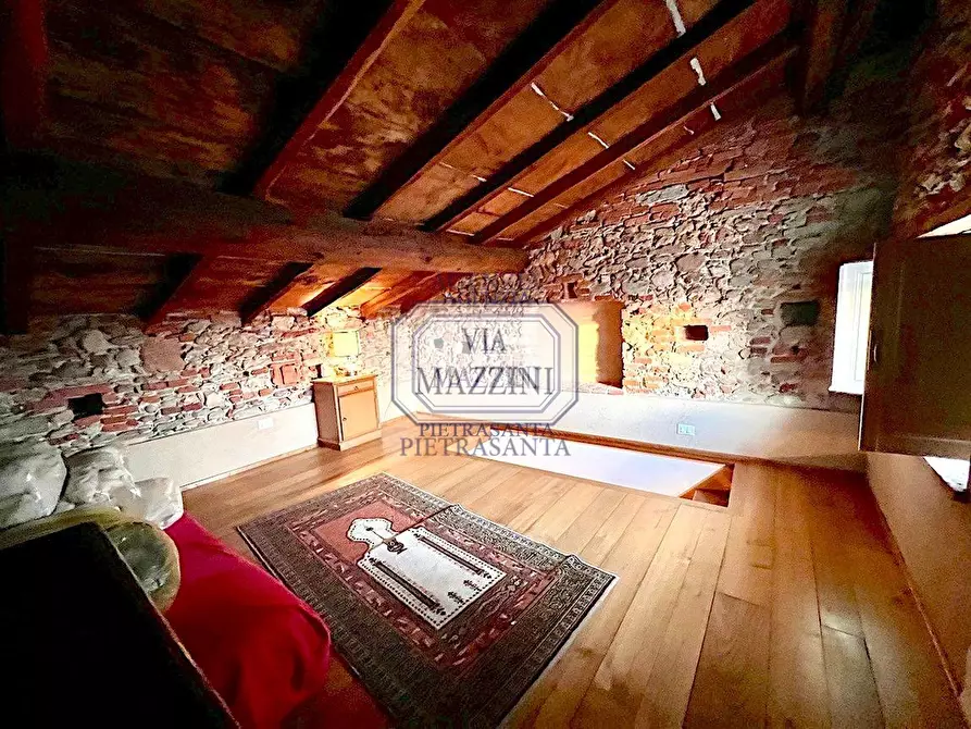 Immagine 14 di Appartamento in vendita  a Pietrasanta