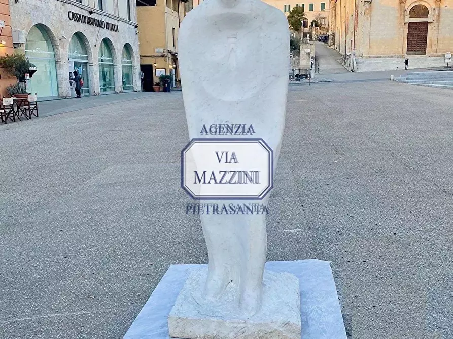 Immagine 12 di Casa semindipendente in vendita  a Pietrasanta