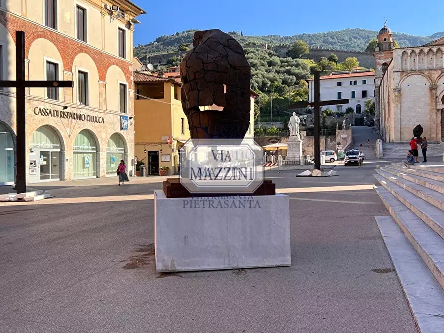Immagine 9 di Casa semindipendente in vendita  a Pietrasanta