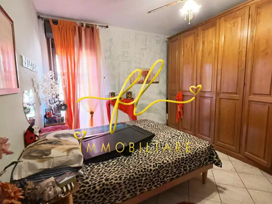 Immagine 13 di Appartamento in vendita  a Livorno