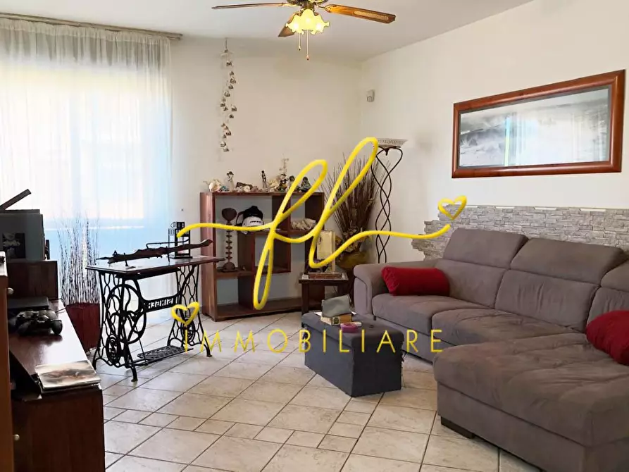 Immagine 3 di Appartamento in vendita  a Livorno