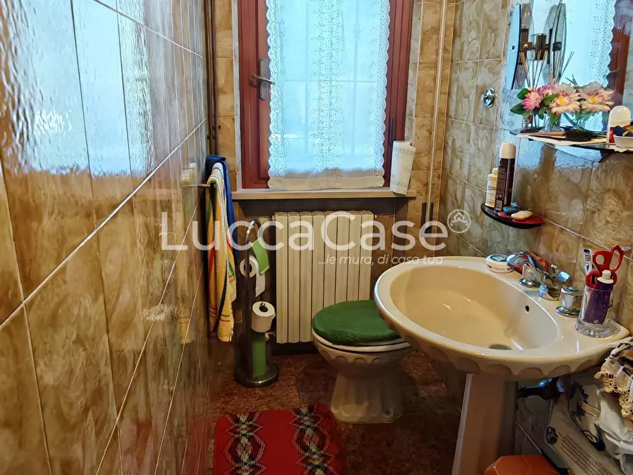 Immagine 16 di Casa indipendente in vendita  a Capannori