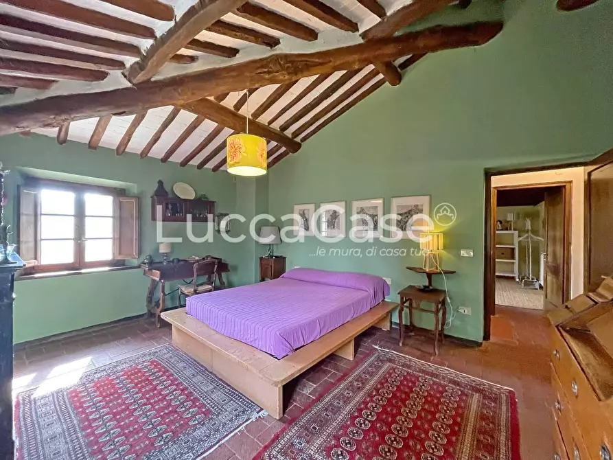 Immagine 34 di Rustico / casale in vendita  a Lucca