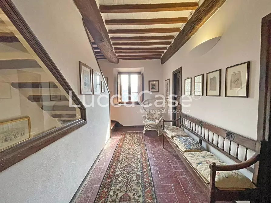 Immagine 36 di Rustico / casale in vendita  a Lucca