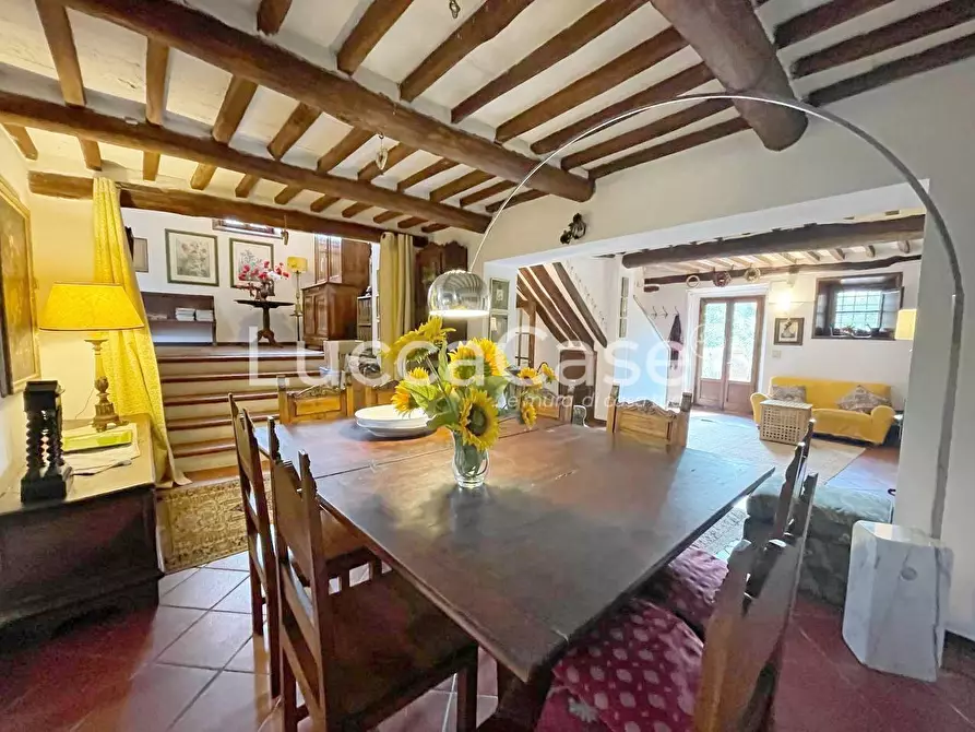 Immagine 27 di Rustico / casale in vendita  a Lucca