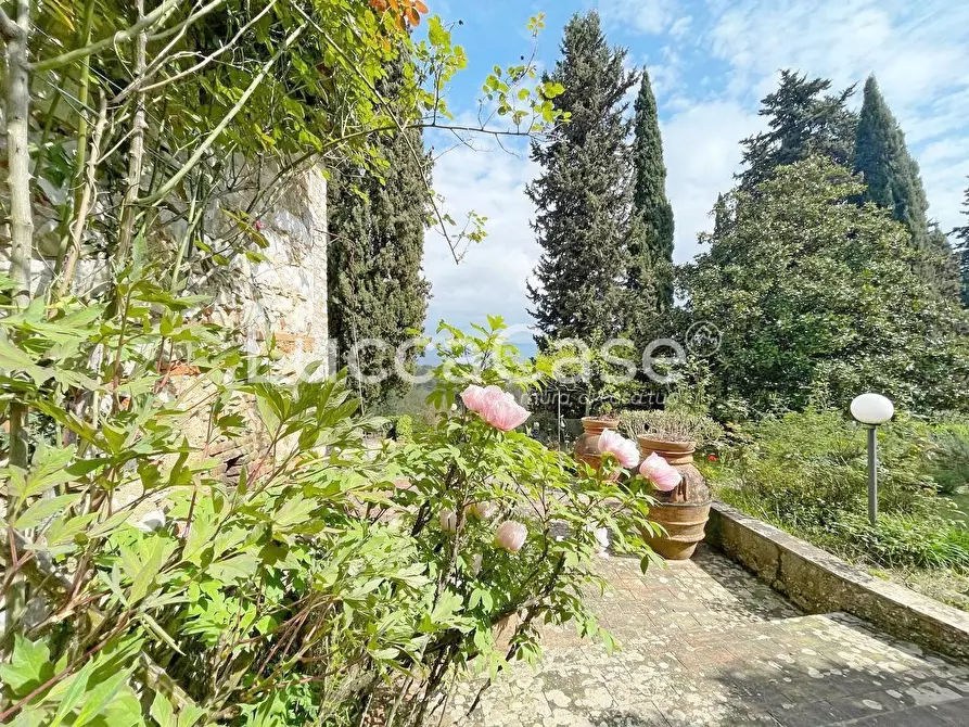 Immagine 44 di Rustico / casale in vendita  a Lucca