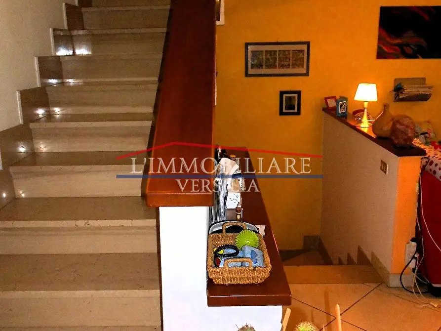 Immagine 18 di Villetta a schiera in vendita  a Massa