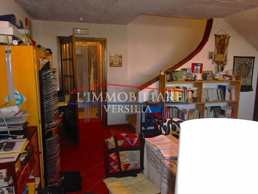 Immagine 65 di Villetta a schiera in vendita  a Massa