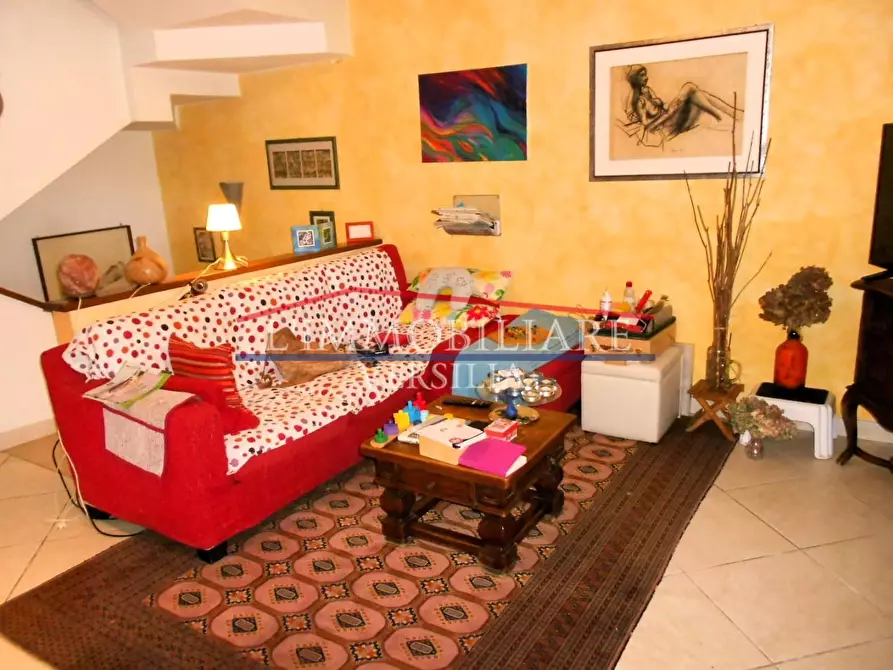 Immagine 13 di Villetta a schiera in vendita  a Massa