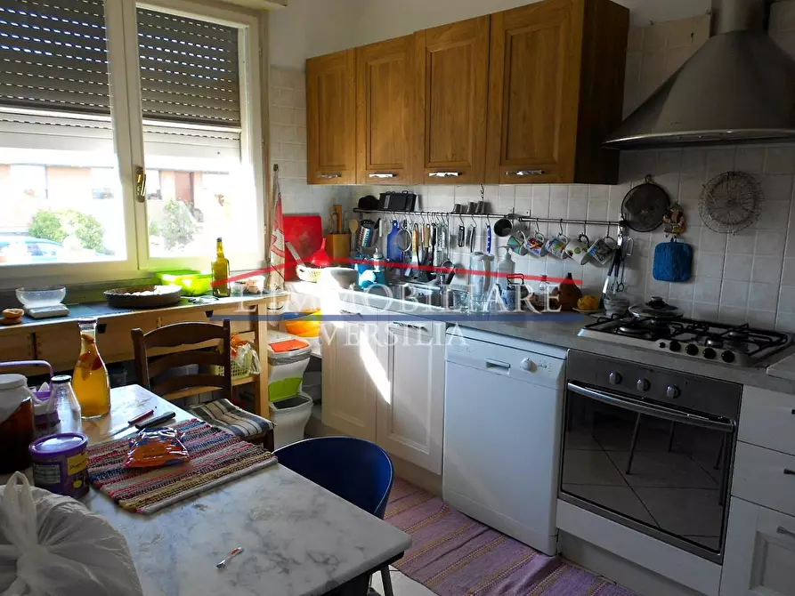 Immagine 25 di Villetta a schiera in vendita  a Massa