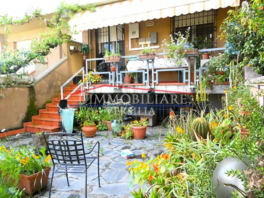 Immagine 4 di Villetta a schiera in vendita  a Massa