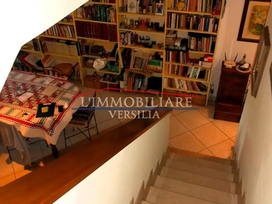 Immagine 31 di Villetta a schiera in vendita  a Massa