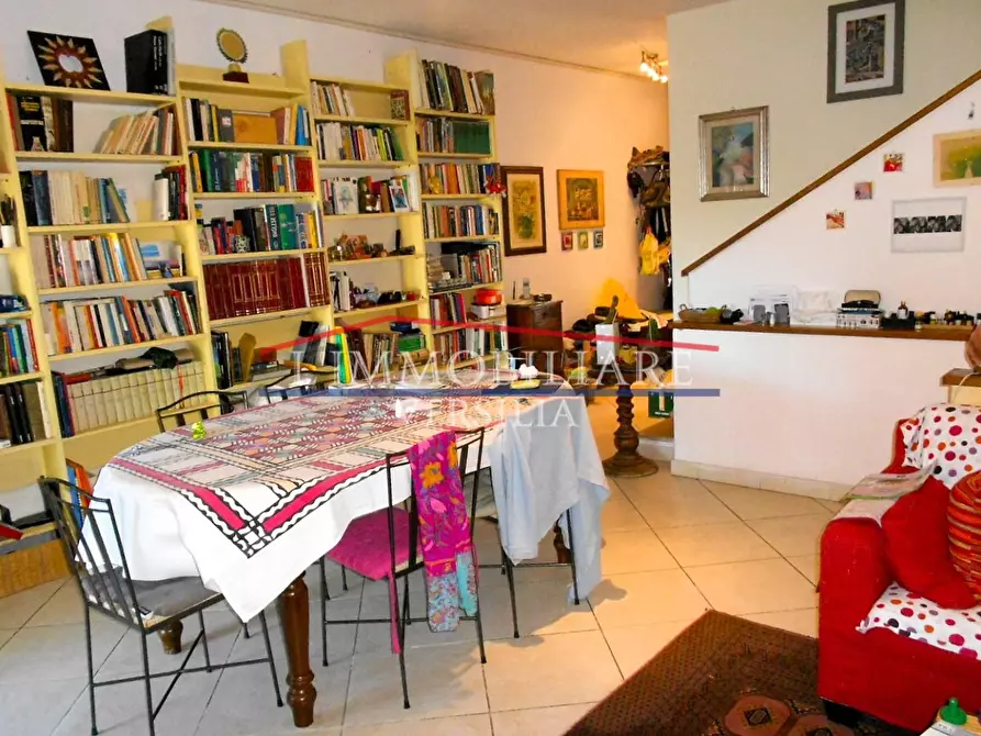 Immagine 15 di Villetta a schiera in vendita  a Massa