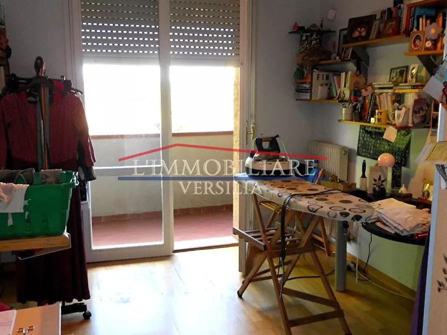 Immagine 41 di Villetta a schiera in vendita  a Massa