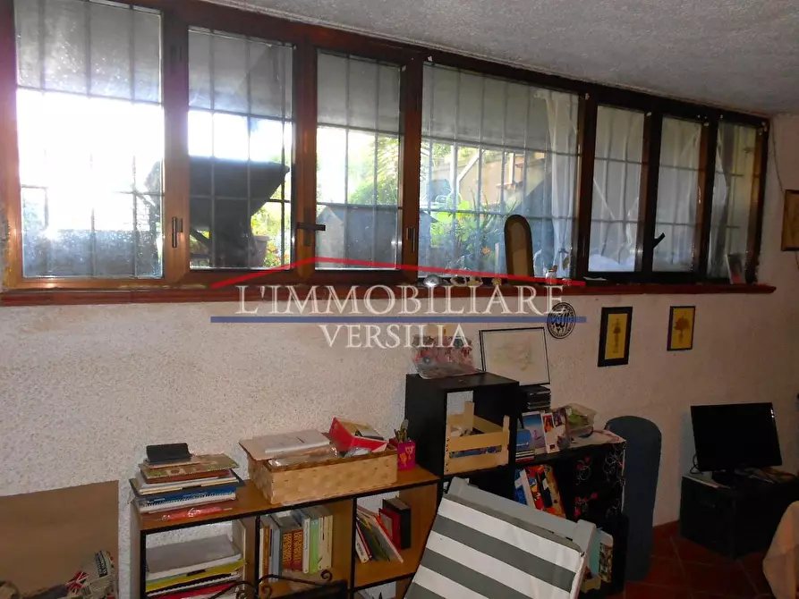 Immagine 60 di Villetta a schiera in vendita  a Massa