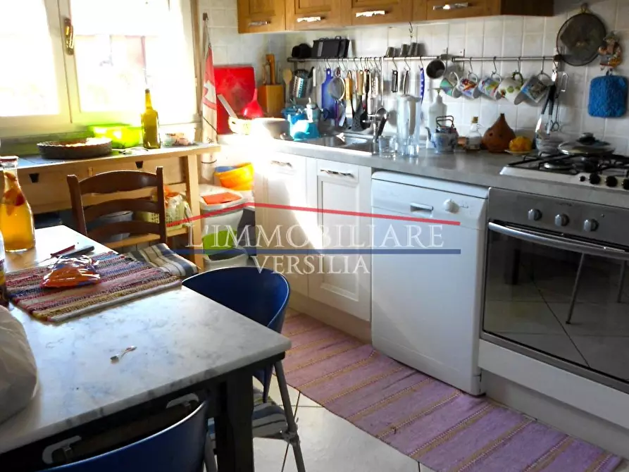 Immagine 28 di Villetta a schiera in vendita  a Massa