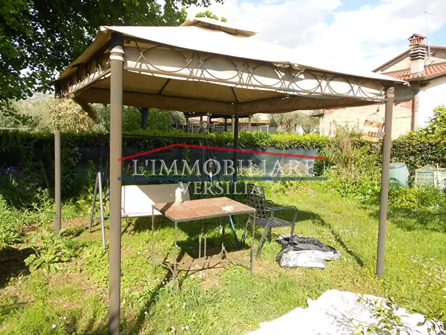 Immagine 68 di Villetta a schiera in vendita  a Massa