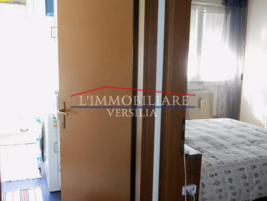 Immagine 48 di Villetta a schiera in vendita  a Massa