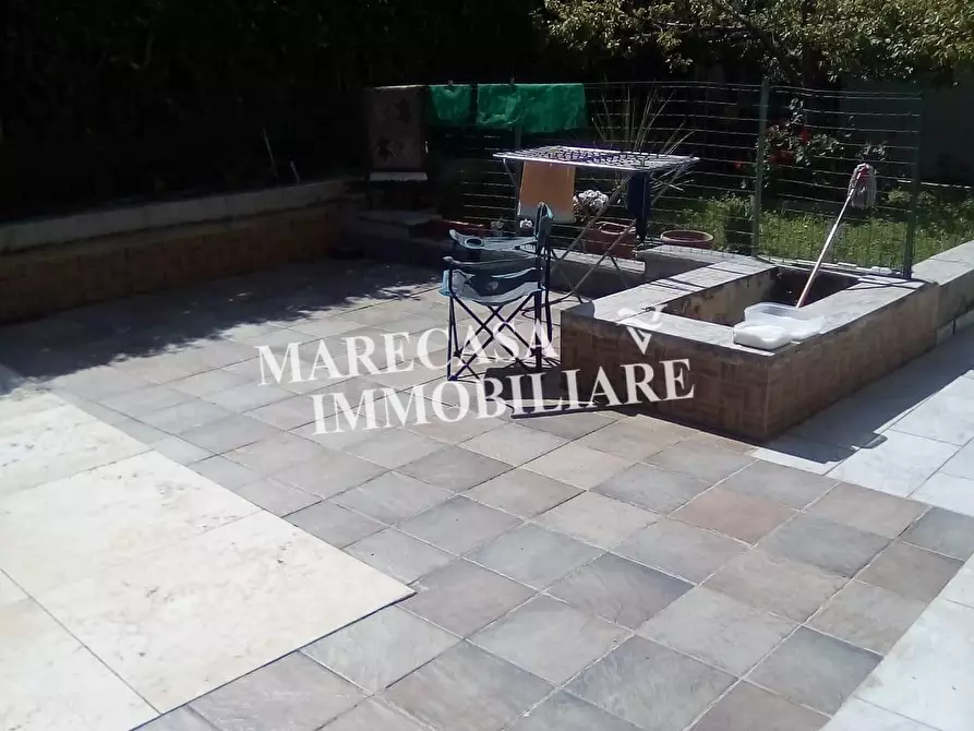 Immagine 11 di Appartamento in vendita  a Carrara