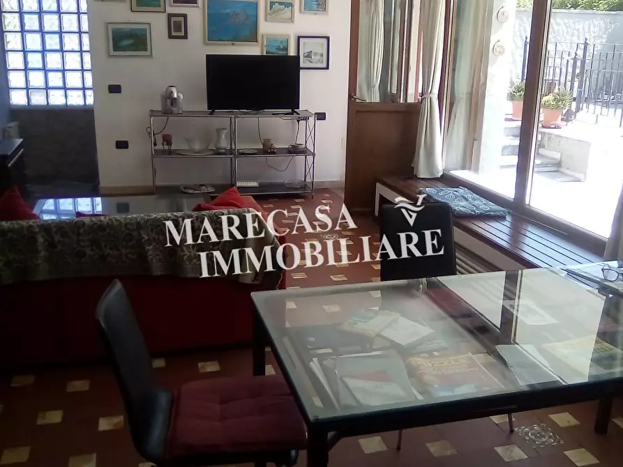 Immagine 17 di Appartamento in vendita  a Carrara