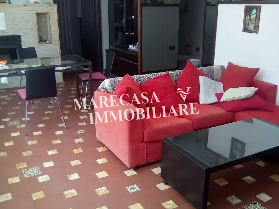 Immagine 2 di Appartamento in vendita  a Carrara