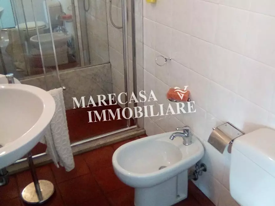 Immagine 16 di Appartamento in vendita  a Carrara