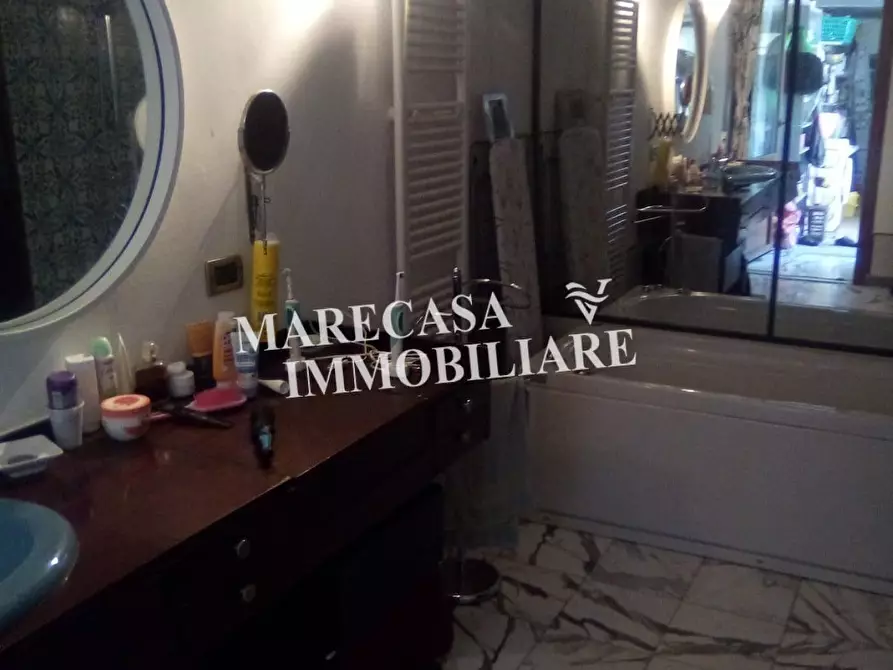 Immagine 14 di Appartamento in vendita  a Carrara