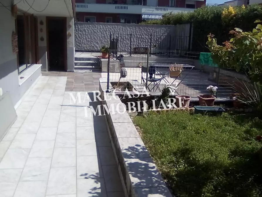 Immagine 20 di Appartamento in vendita  a Carrara