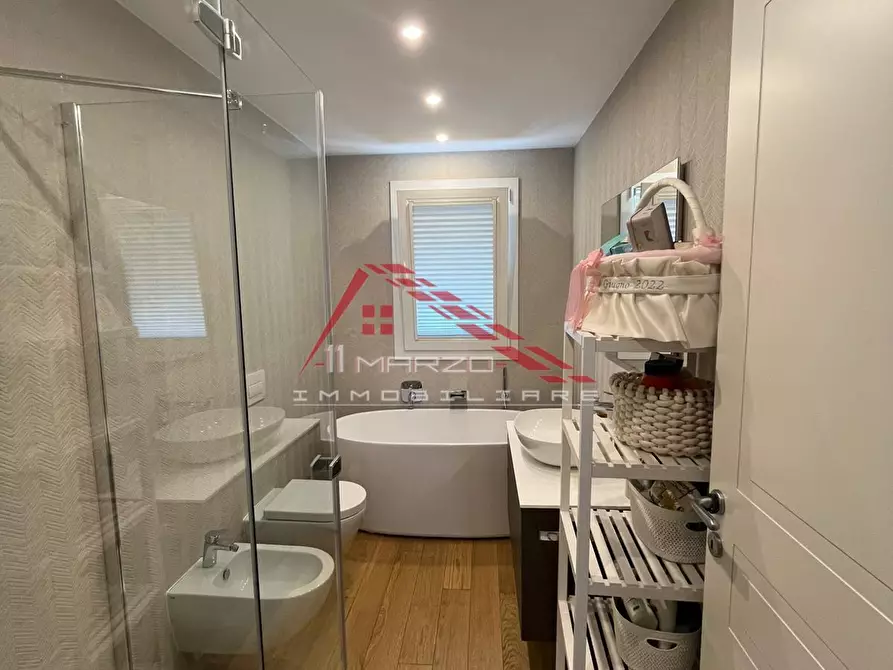 Immagine 9 di Villetta a schiera in vendita  a Vecchiano