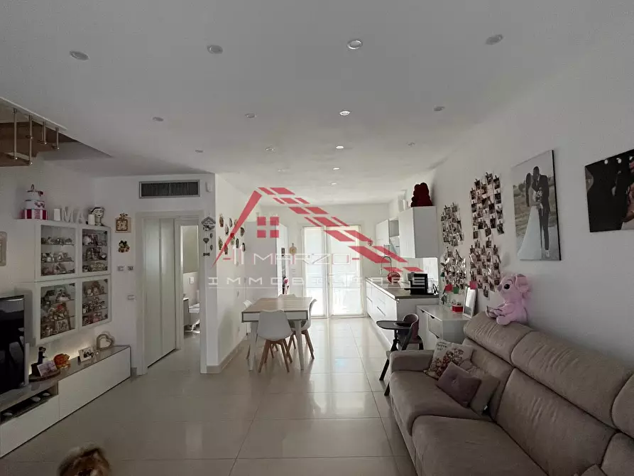 Immagine 1 di Villetta a schiera in vendita  a Vecchiano