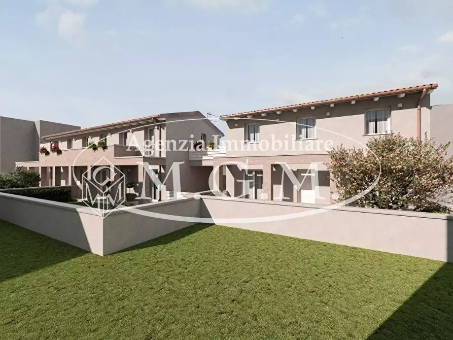 Immagine 15 di Casa trifamiliare in vendita  a Calcinaia