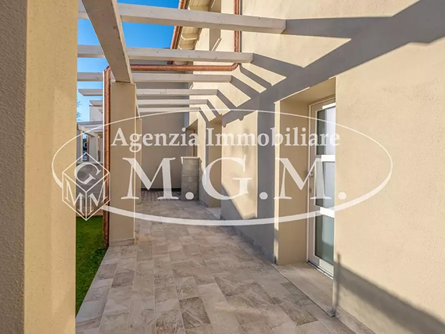 Immagine 7 di Casa trifamiliare in vendita  a Calcinaia