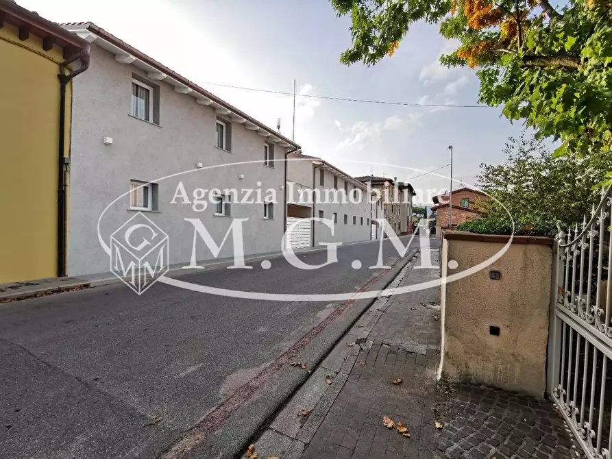 Immagine 24 di Casa trifamiliare in vendita  a Calcinaia