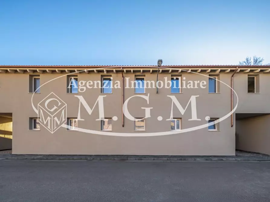 Immagine 11 di Casa trifamiliare in vendita  a Calcinaia