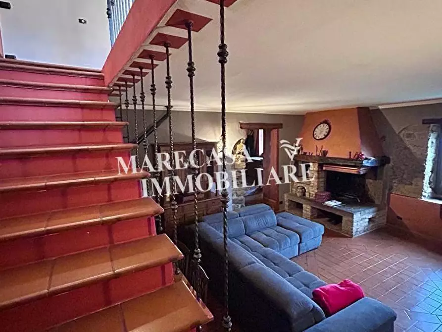 Immagine 6 di Casa indipendente in vendita  a Fivizzano