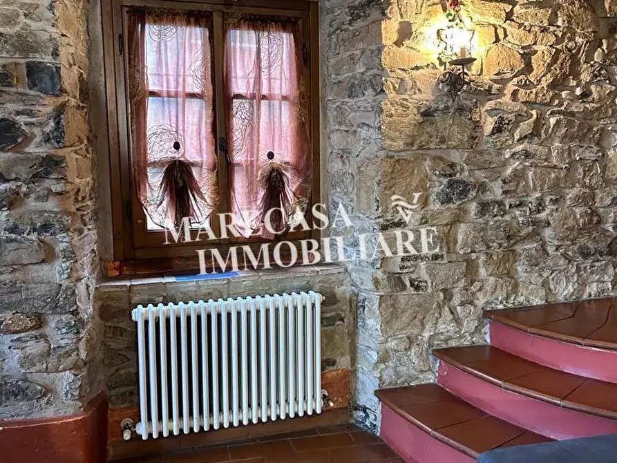 Immagine 12 di Casa indipendente in vendita  a Fivizzano