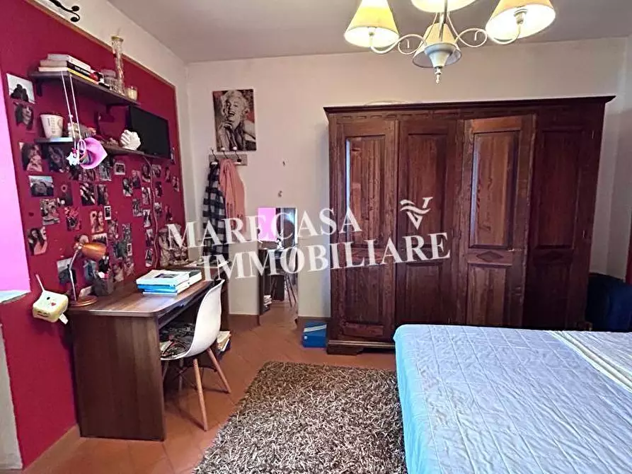 Immagine 19 di Casa indipendente in vendita  a Fivizzano