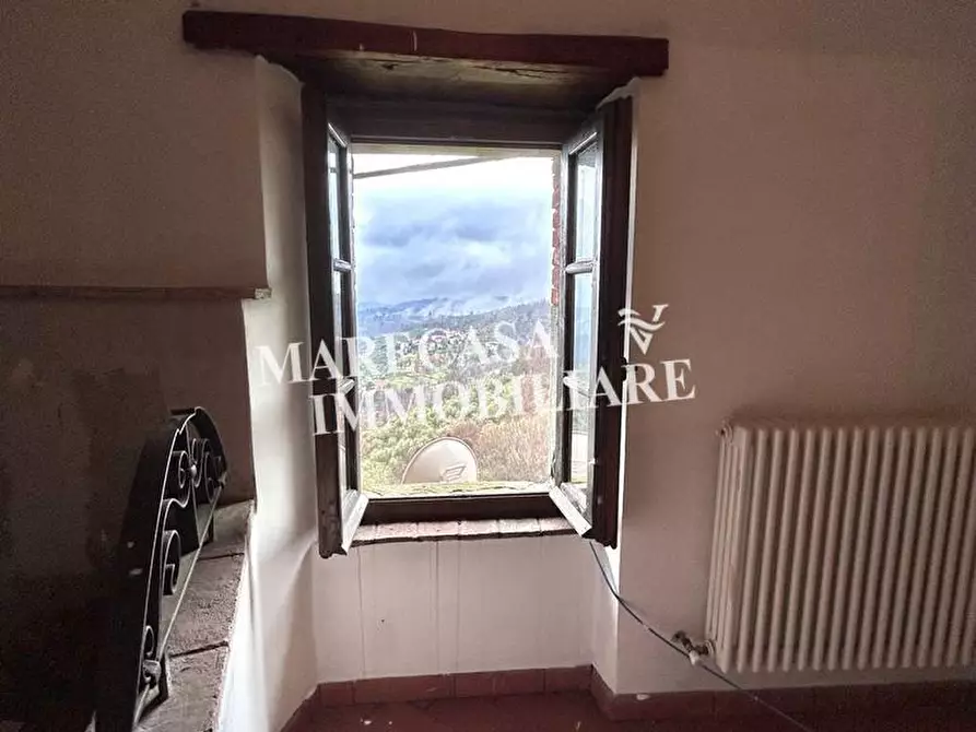 Immagine 21 di Casa indipendente in vendita  a Fivizzano